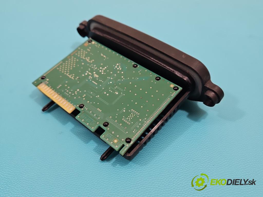 Bmw 5 F10 2010-2017 2.0b 184hp automatic 135 kW 1997 cm3 4- střídač: xenon 7258278 (Riadiaca jednotka xenónu)