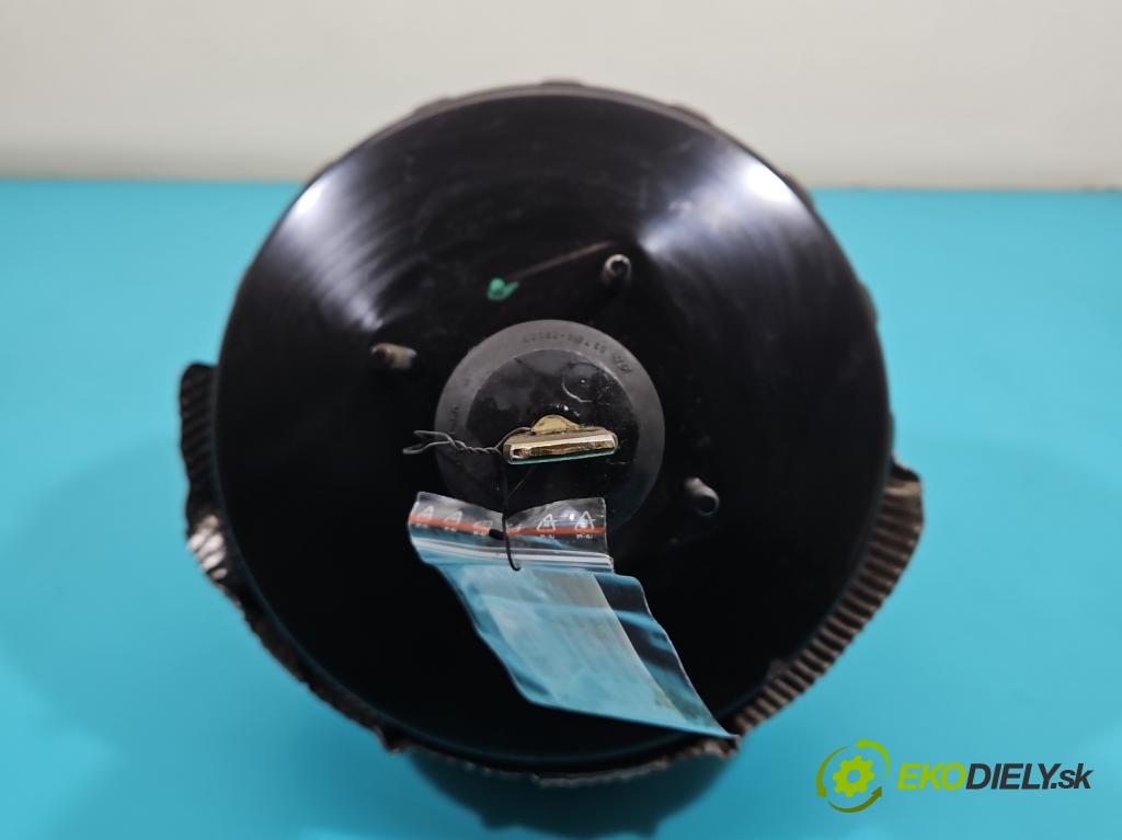 Volvo XC90 I 2002-2014 2.4 D5 D5244T: 163 HP automatic 120 kW 2401 cm3 5- servo brzdové P30714325