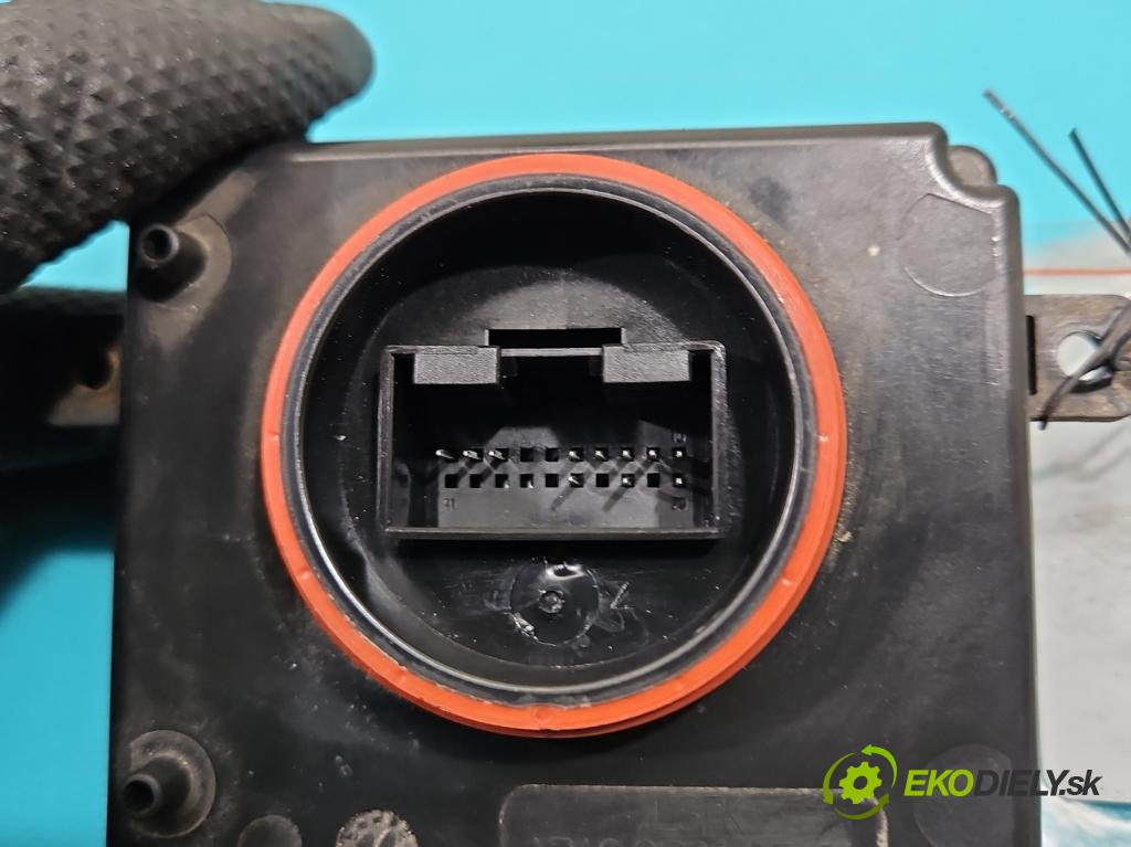 Vw Sharan II 2010-2022 2.0 tdi 177 HP automatic 130 kW 1968 cm3 5- střídač: xenon 4G0907697A (Riadiaca jednotka xenónu)