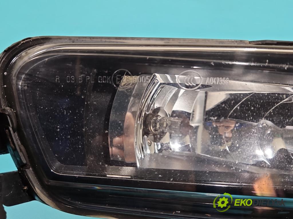 Vw Sharan II 2010-2022 2.0 tdi 177 hp automatic 130 kW 1968 cm3 5- Halogen pravý 175897-02 (Klika dveří ostatní)