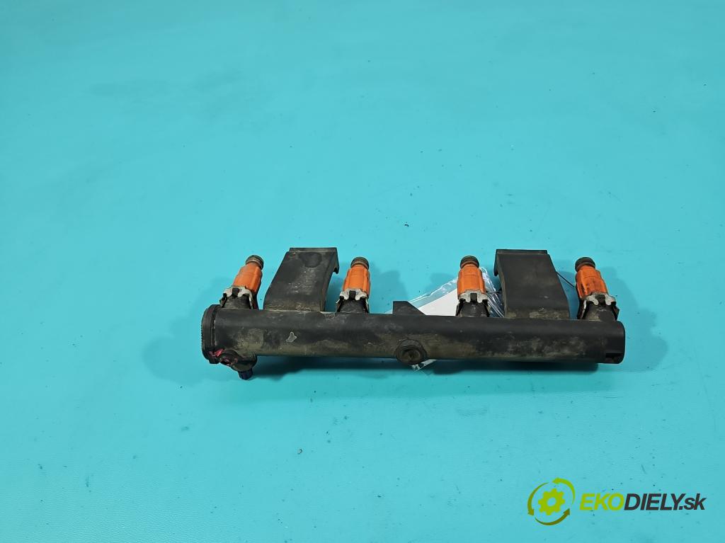 Peugeot 307 1.6 16V 109 HP manual 80 kW 1587 cm3 5- vstrek 0280156034 (Vstrekovač paliva)