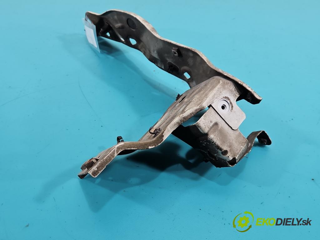 Dacia Sandero III 2020- 1.0 SCe 480) 91KM manual 67 kW 999 cm3 5- stěna přední 625126095R (Přední výztuha)