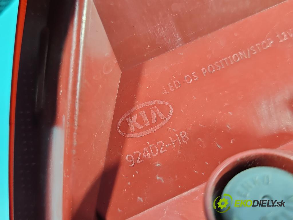 Kia Rio IV 2016-2023 1.2 16V 84KM manual 61.8 kW 1197 cm3 5- světlo zadní pravé 92402-H8 (Klika dveří ostatní)