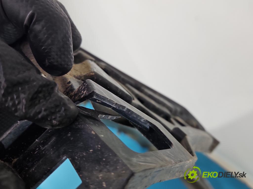 Opel Astra IV 2009-2015 1.6 16v 116 hp manual 85 kW 1598 cm3 5- blatnik přední levý  (Levý přední blatník)