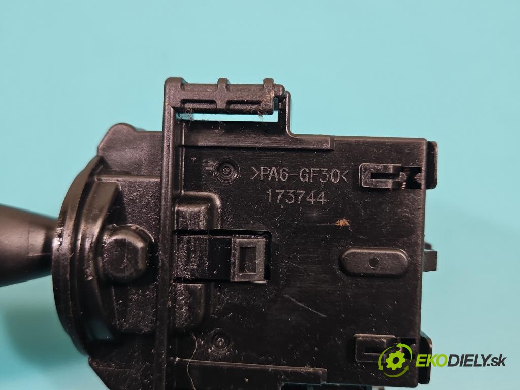 Suzuki SX4 S-Cross 2013-2021 1.4 T 140 HP manual 103 kW 1373 cm3 5- prepínač komplex: 173744 (Prepínacie páčky pod volantom)