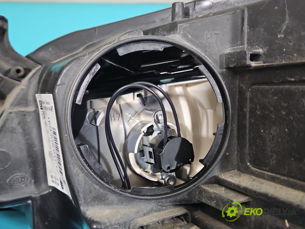 Opel Astra IV 2009-2015 1.6 16v 116 HP manual 85 kW 1598 cm3 5- Reflektor: pravý 13365291 (Svetlo predné pravé)