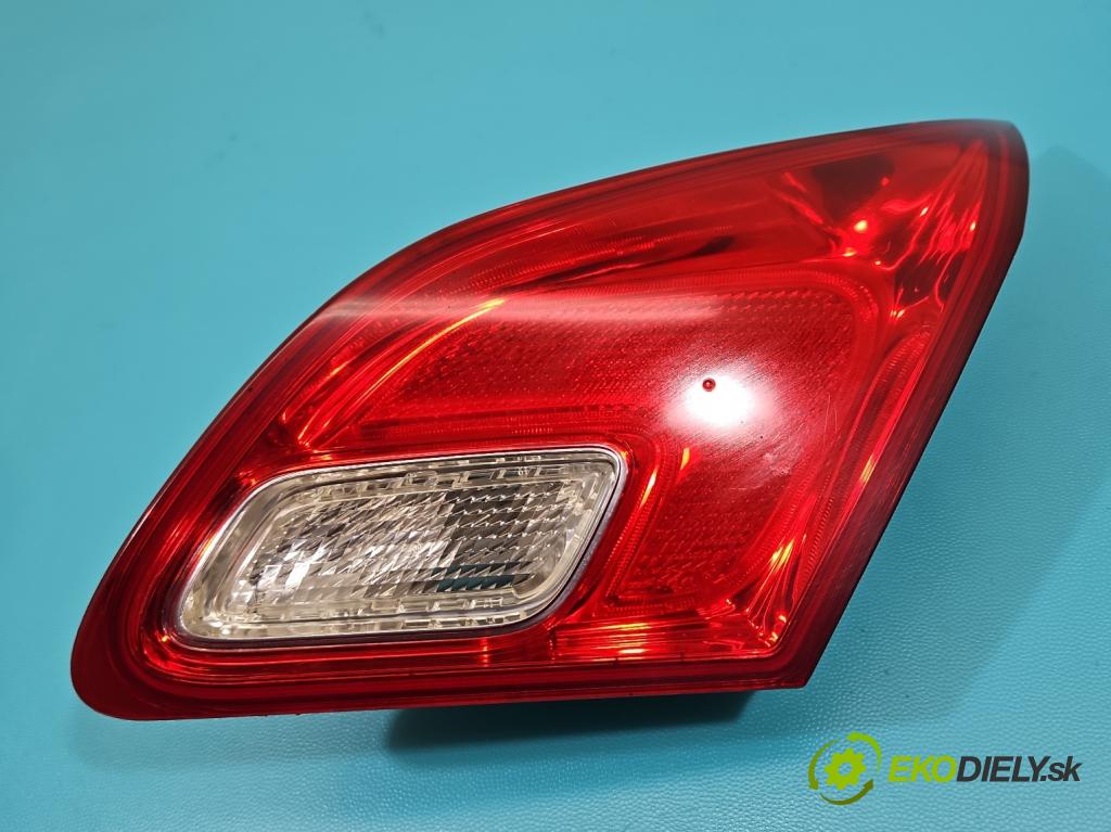 Opel Astra IV 2009-2015 1.6 16v 116 hp manual 85 kW 1598 cm3 5- světlo zadní pravé  (Klika dveří ostatní)