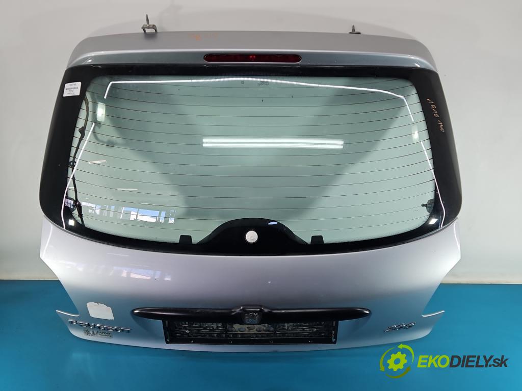 Peugeot 206 1.6 16V 109 hp manual 80 kW 1587 cm3 3- zadní kufrové dveře  (Zadní kapota (kufr))