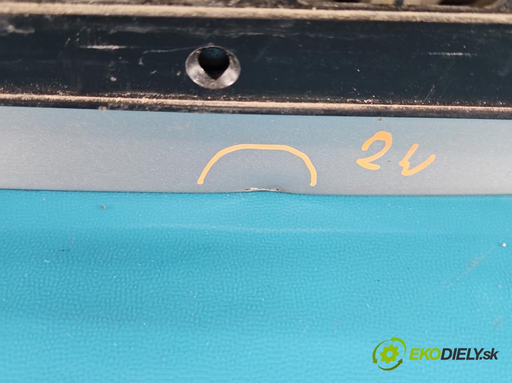 Peugeot 206 1.6 16V 109 hp manual 80 kW 1587 cm3 3- zadní kufrové dveře  (Zadní kapota (kufr))