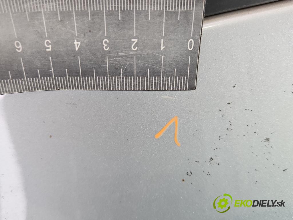 Hyundai I30 I 2007-2012 1.4 16V 109 HP manual 80,2 kW 1396 cm3 5- dvere predné pravé  (Kľučka dverí ostatné)