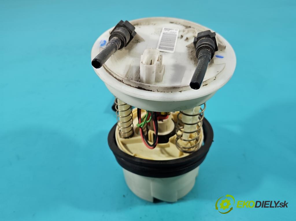 Ford Fusion 1.4 16V 80 hp manual 59 kW 1388 cm3 5- čerpadlo paliva KWN8311815B