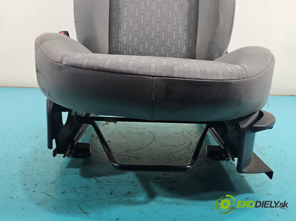 Ford Fusion 1.4 16V 80 HP manual 59 kW 1388 cm3 5- Sedačka ľavý (Sedadlo)