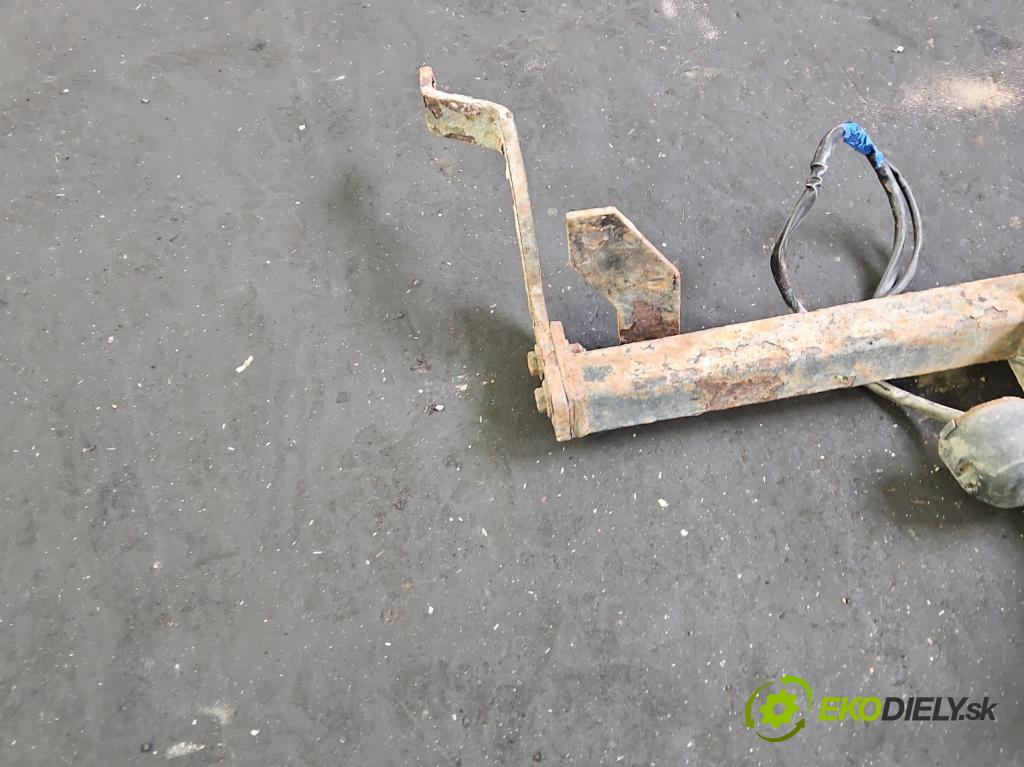 Renault Megane I 1995-2003 1.9 dti 98 hp manual 72 kW 1870 cm3 5- oko tažné  (Tažné zařízení)