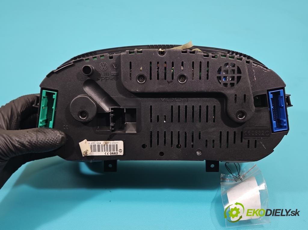 Vw Golf IV 1997-2003 1.9 tdi 131 HP automatic 96 kW 1896 cm3 5- prístrojovka/ budíky 1J0920826C (Prístrojová doska)