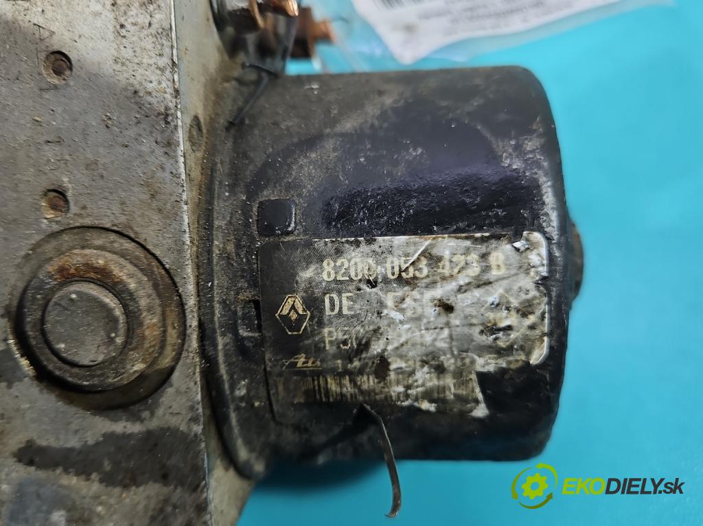 Renault Laguna II 2001-2007 2.0 16V 140 HP manual 103 kW 1998 cm3 5- čerpadlo abs 8200053423B (Pumpa ABS)