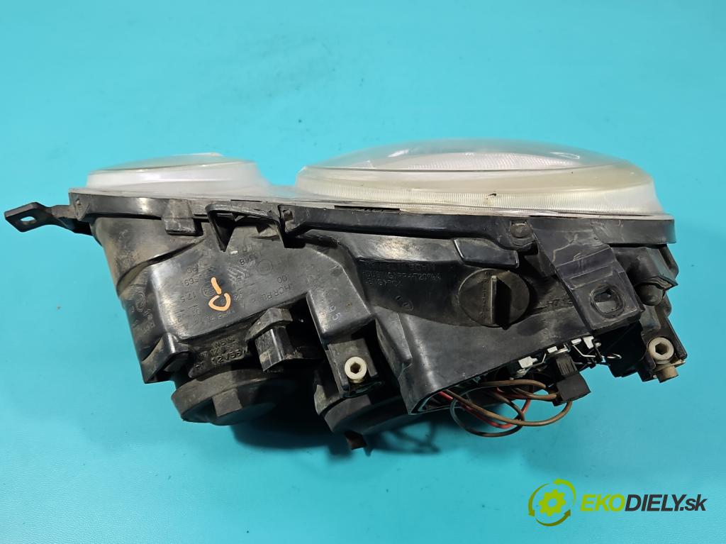 Vw Polo IV 9N 2001-2009 1.2 12V 64 HP manual 47 kW 1198 cm3 5- Reflektor: pravý  (Svetlo predné pravé)