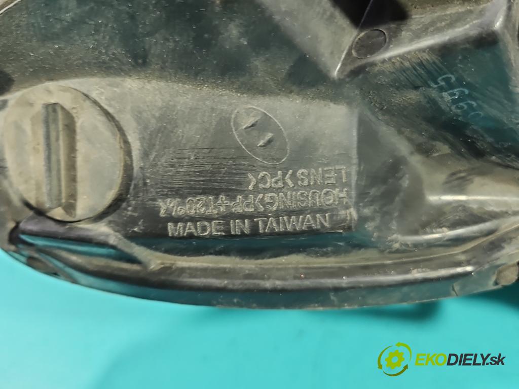 Vw Polo IV 9N 2001-2009 1.2 12V 64 HP manual 47 kW 1198 cm3 5- Reflektor: pravý  (Svetlo predné pravé)