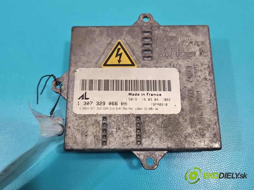 Audi A3 8P 2003-2012 2.0 tdi 140 HP manual 103 kW 1968 cm3 3- střídač: xenon 1307329066 (Riadiaca jednotka xenónu)