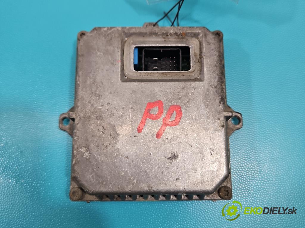 Audi A3 8P 2003-2012 2.0 tdi 140 HP manual 103 kW 1968 cm3 3- střídač: xenon 1307329066 (Riadiaca jednotka xenónu)