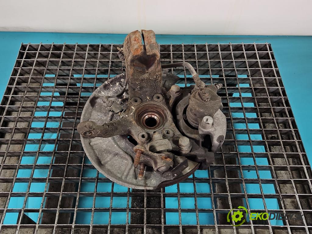 Audi A3 8P 2003-2012 2.0 tdi 140 HP manual 103 kW 1968 cm3 3- náboj ľavé  (Náboj kolesa)