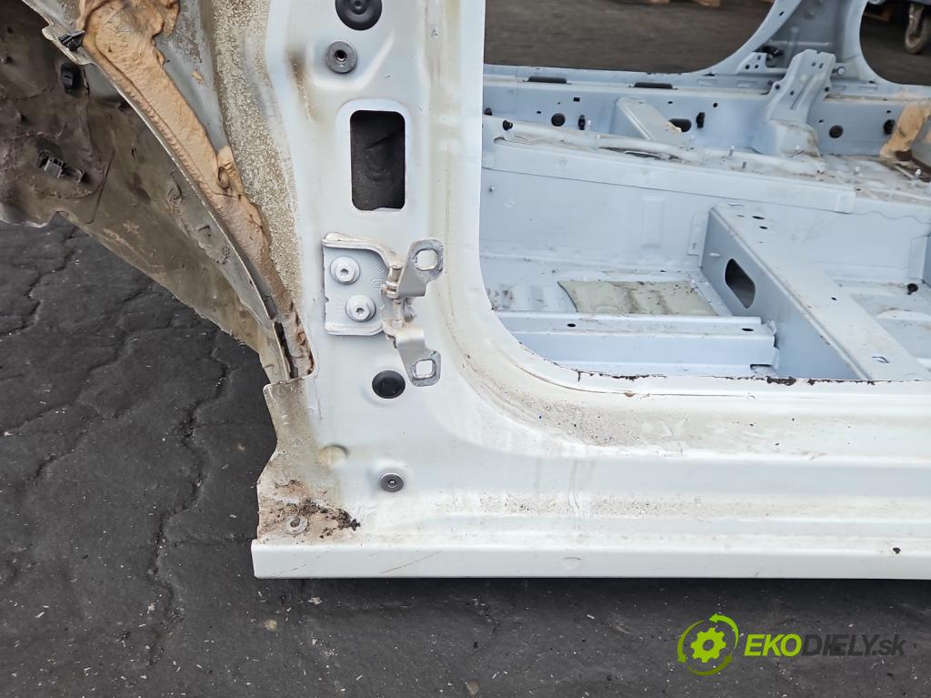 Dacia Sandero III 2020- 1.0 SCe 480) 91KM manual 67 kW 999 cm3 5- práh levý  (Karoserie ostatní)