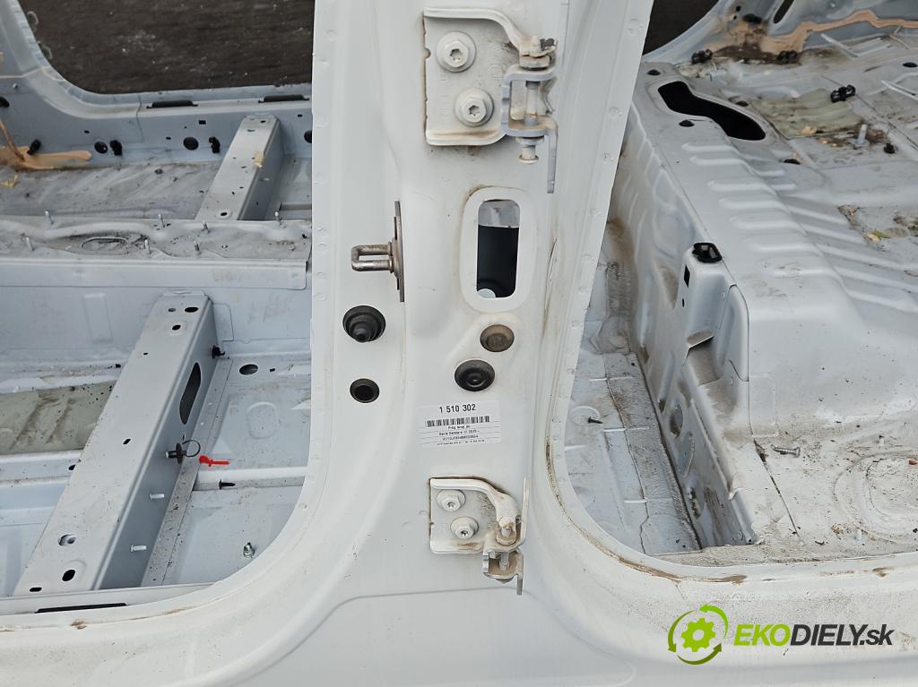 Dacia Sandero III 2020- 1.0 SCe 480) 91KM manual 67 kW 999 cm3 5- práh levý  (Karoserie ostatní)