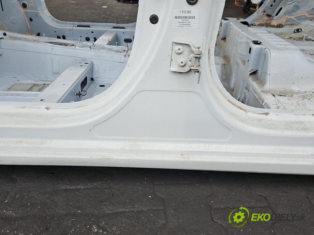 Dacia Sandero III 2020- 1.0 SCe 480) 91KM manual 67 kW 999 cm3 5- práh levý  (Karoserie ostatní)