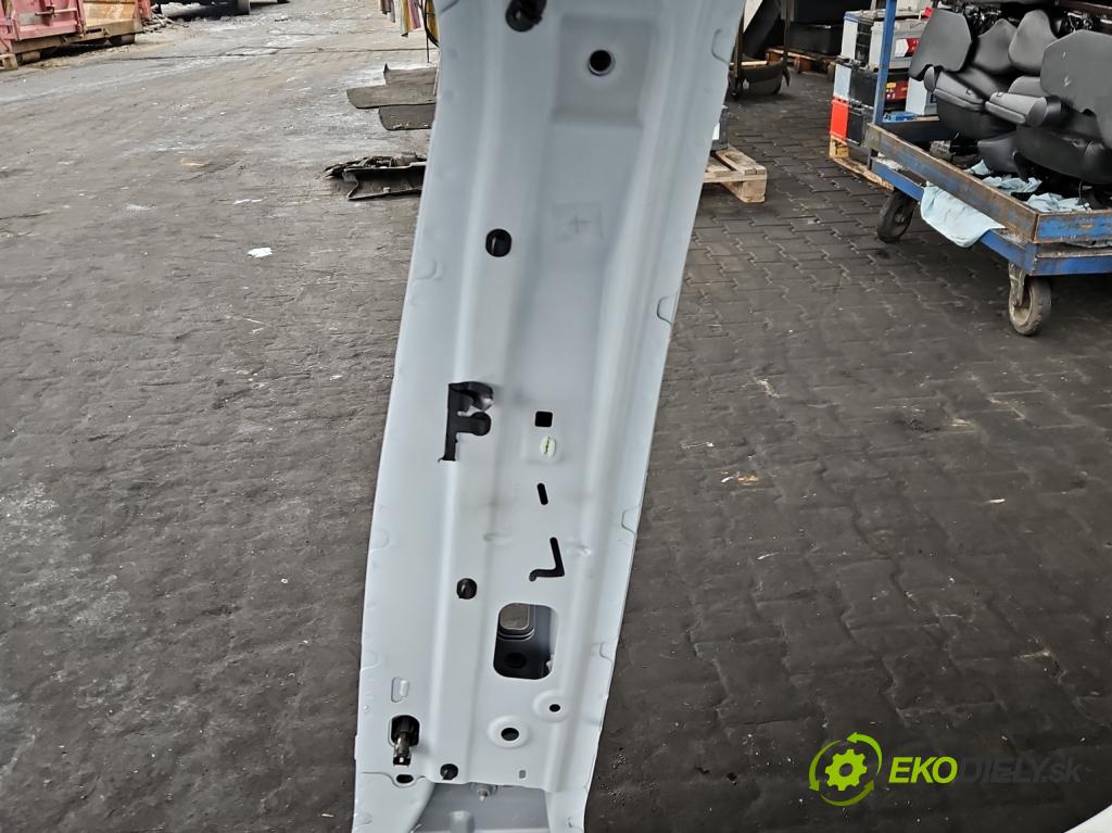 Dacia Sandero III 2020- 1.0 SCe 480) 91KM manual 67 kW 999 cm3 5- práh pravý  (Karoserie ostatní)