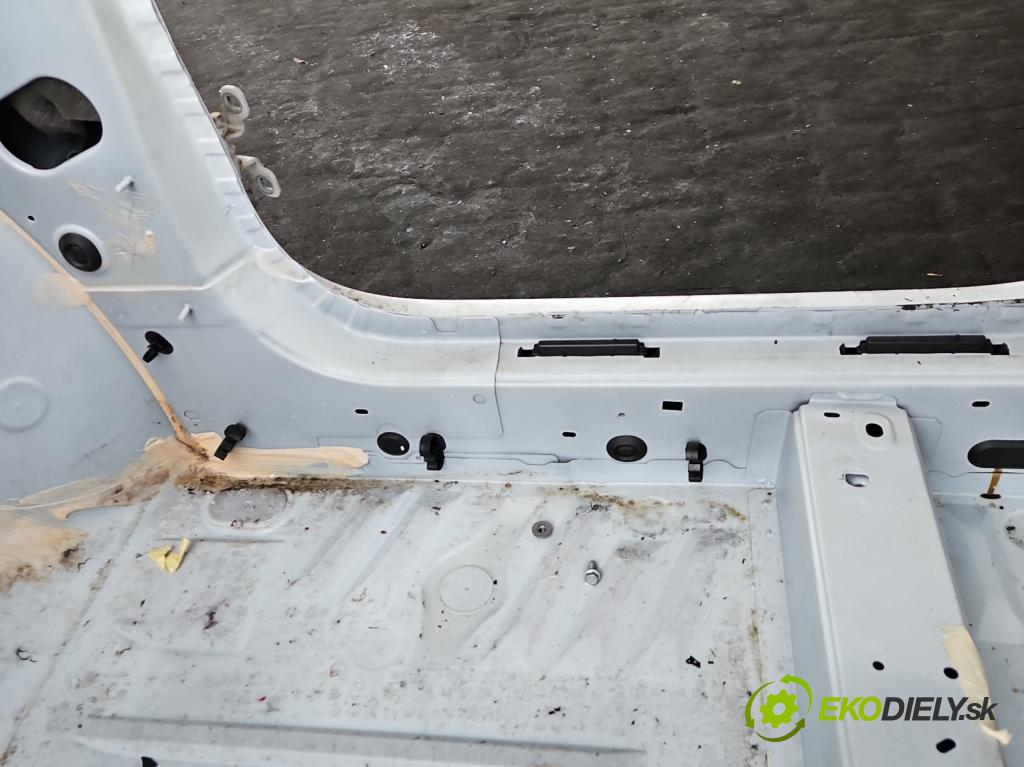 Dacia Sandero III 2020- 1.0 SCe 480) 91KM manual 67 kW 999 cm3 5- práh pravý  (Karoserie ostatní)