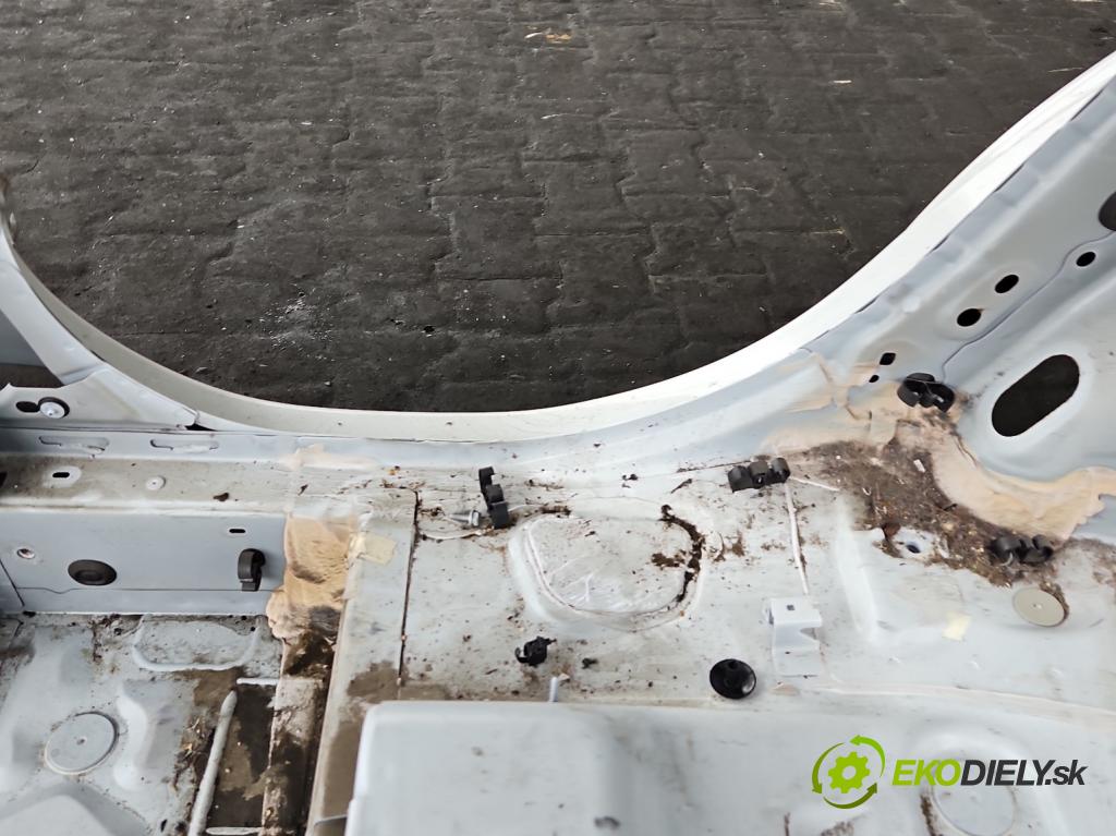 Dacia Sandero III 2020- 1.0 SCe 480) 91KM manual 67 kW 999 cm3 5- práh pravý  (Karoserie ostatní)