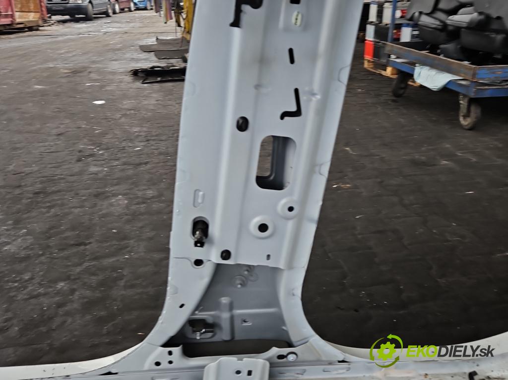 Dacia Sandero III 2020- 1.0 SCe 480) 91KM manual 67 kW 999 cm3 5- práh pravý  (Karoserie ostatní)