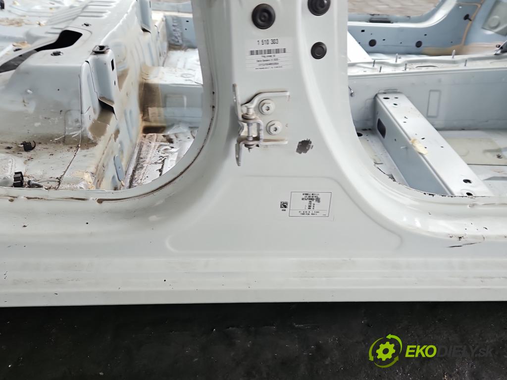 Dacia Sandero III 2020- 1.0 SCe 480) 91KM manual 67 kW 999 cm3 5- práh pravý  (Karoserie ostatní)