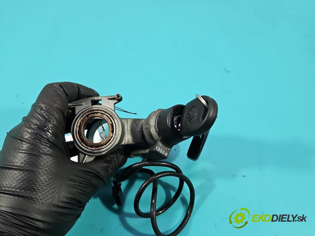 Vw Polo III 6N 1994-2001 1.0 mpi 50KM manual 37 kW 999 cm3 5- Spínačka 357905851F (Spínacia skrinka)