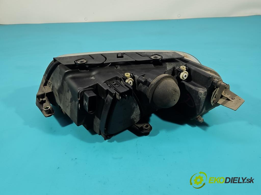 Vw Passat B5 1995-2005 1.9 tdi 131 HP manual 96 kW 1896 cm3 5- Reflektor: pravý  (Svetlo predné pravé)