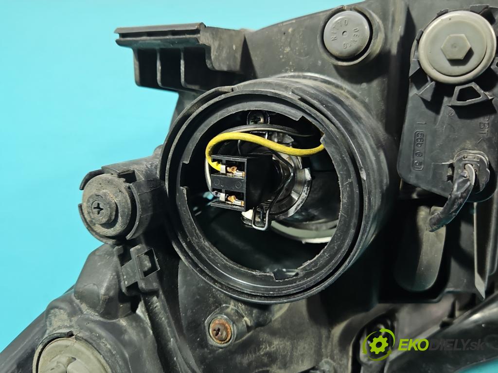 Hyundai I30 I 2007-2012 1.4 16V 109 HP manual 80.2 kW 1396 cm3 5- Reflektor: pravý 92102-2R000 (Svetlo predné pravé)