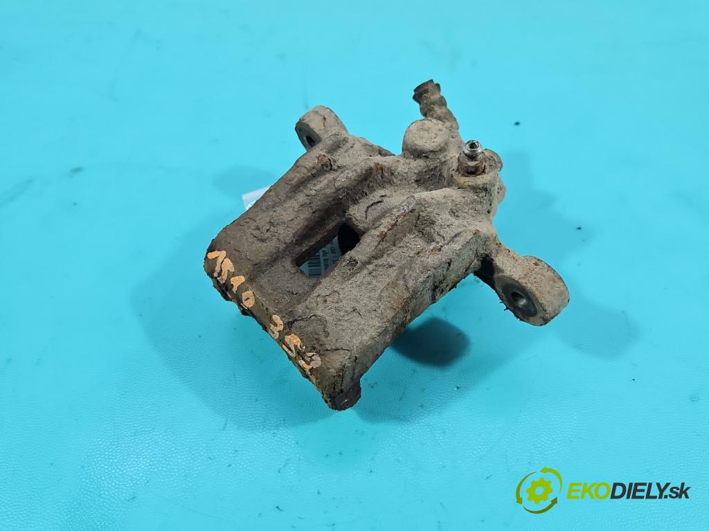 Hyundai I30 I 2007-2012 1.4 16V 109 hp manual 80,2 kW 1396 cm3 5- brzdič zadní pravý  (Klika dveří ostatní)