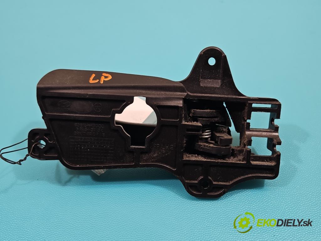 Hyundai I30 I 2007-2012 1.4 16V 109 HP manual 80.2 kW 1396 cm3 5- rukoväť uvnitř: predné ľavé 82613-FD000