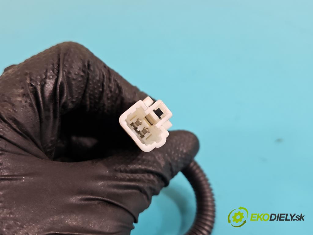 Hyundai I30 I 2007-2012 1.4 16V 109 hp manual 80.2 kW 1396 cm3 5- kokpit,přistrojova deska