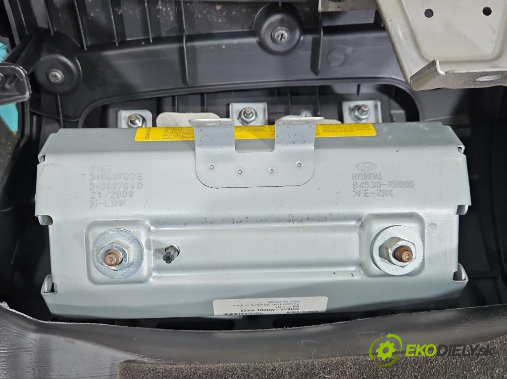 Hyundai I30 I 2007-2012 1.4 16V 109 hp manual 80.2 kW 1396 cm3 5- kokpit,přistrojova deska