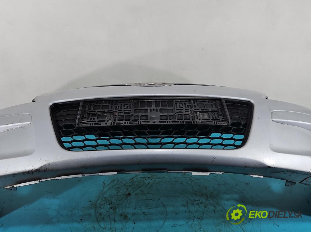 Hyundai I30 I 2007-2012 1.4 16V 109 hp manual 80.2 kW 1396 cm3 5- nárazník přední  (Klika dveří ostatní)