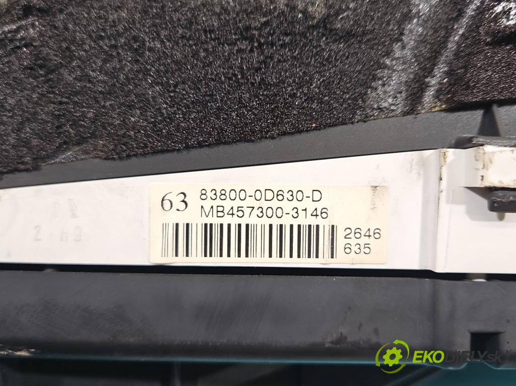 Toyota Yaris II 2005-2011 1.4 D4D 90 HP automatic 66 kW 1364 cm3 5- prístrojovka/ budíky 83800-0D630 (Prístrojová doska)