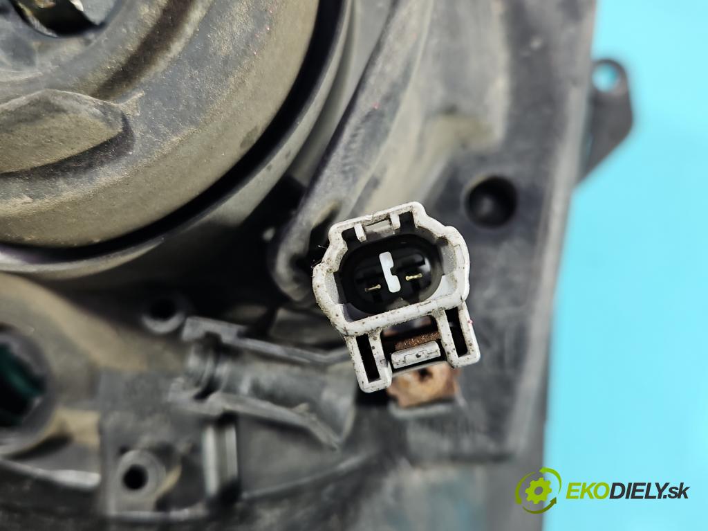 Suzuki Swift Mk6 2005-2010 1.3 16V (M13A) 92 HP manual 68 kW 1328 cm3 5- Reflektor: pravý  (Svetlo predné pravé)