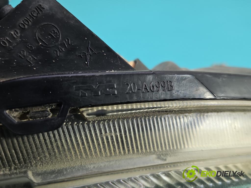 Suzuki Swift Mk6 2005-2010 1.3 16V (M13A) 92 HP manual 68 kW 1328 cm3 5- Reflektor: pravý  (Svetlo predné pravé)