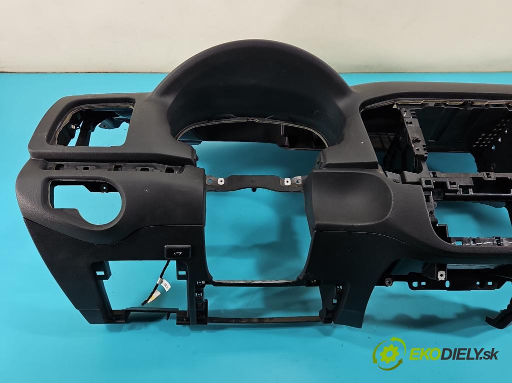 Vw Sharan II 2010-2022 2.0 tdi 177 hp automatic 130 kW 1968 cm3 5- kokpit,přistrojova deska