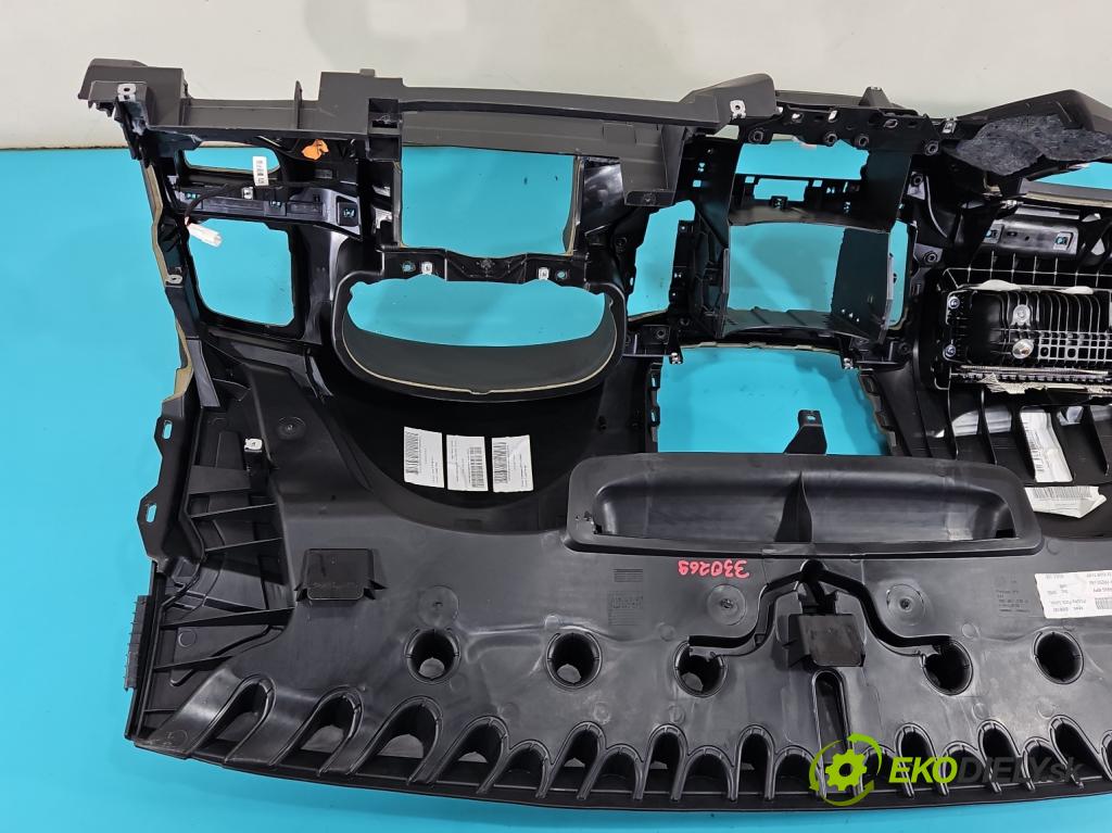 Vw Sharan II 2010-2022 2.0 tdi 177 hp automatic 130 kW 1968 cm3 5- kokpit,přistrojova deska