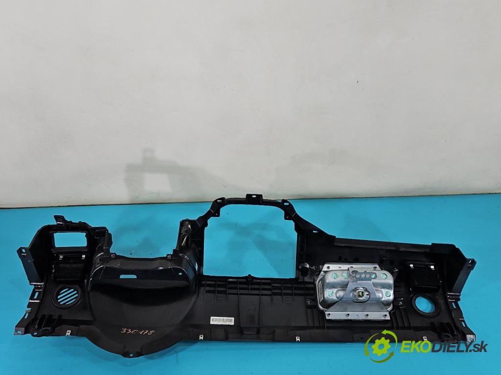 Ford C-Max I 2003-2010 1.8 tdci 116 hp manual 85 kW 1753 cm3 5- kokpit,přistrojova deska