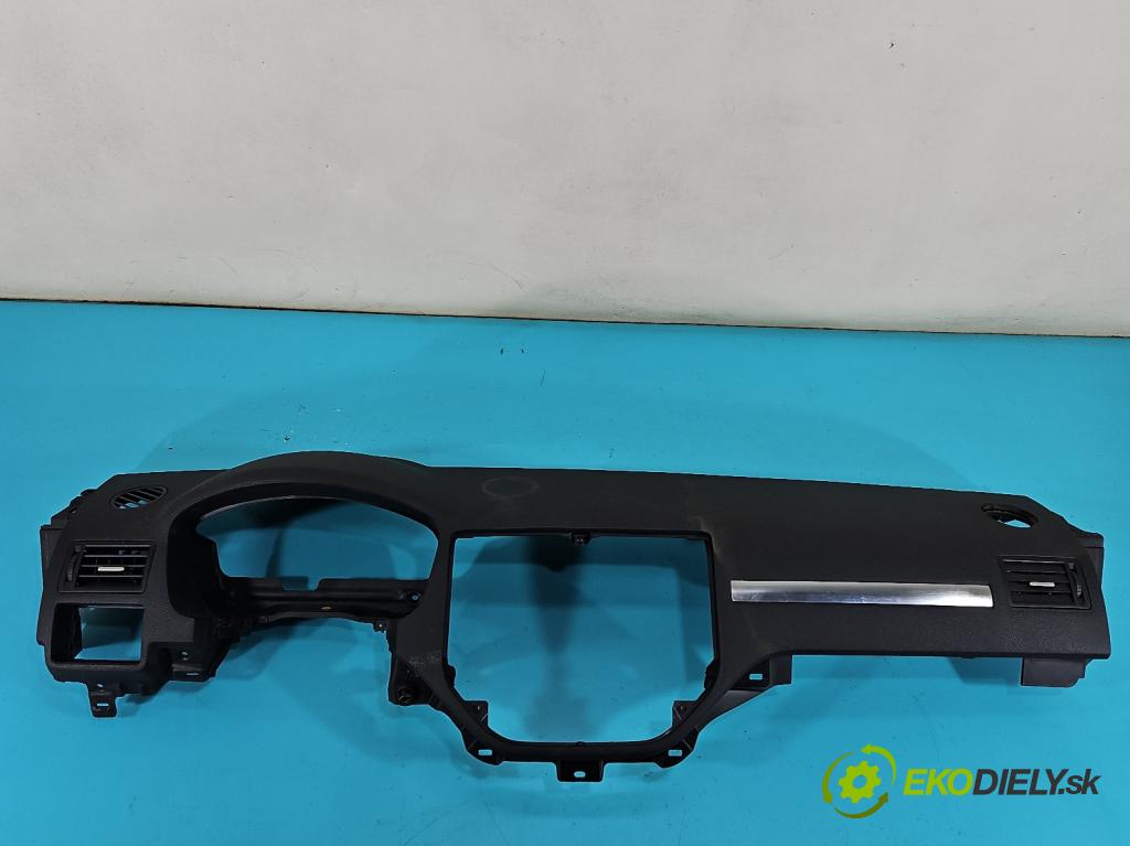 Ford C-Max I 2003-2010 1.8 tdci 116 hp manual 85 kW 1753 cm3 5- kokpit,přistrojova deska