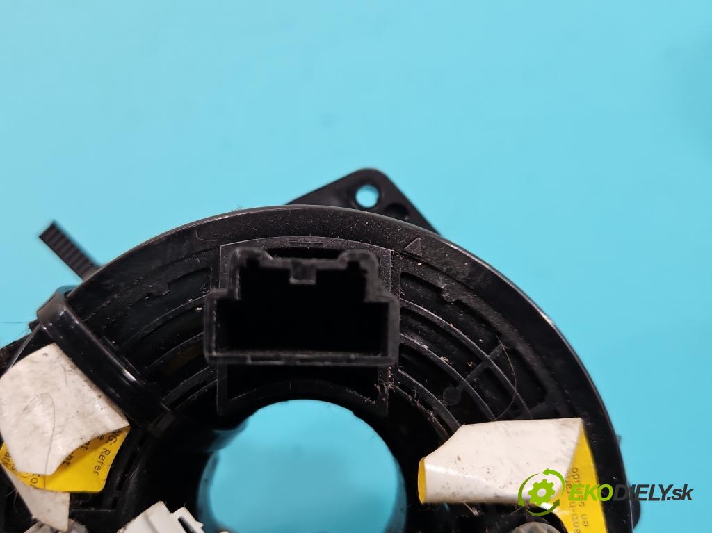 Ford C-Max I 2003-2010 1.8 tdci 116 hp manual 85 kW 1753 cm3 5- kokpit,přistrojova deska