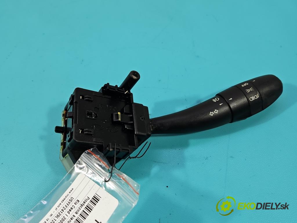 Kia Ceed I 2006-2012 1.4 16V 109 HP manual 80 kW 1396 cm3 5- prepínač smeroviek 93410-1H100 (Prepínacie páčky pod volantom)