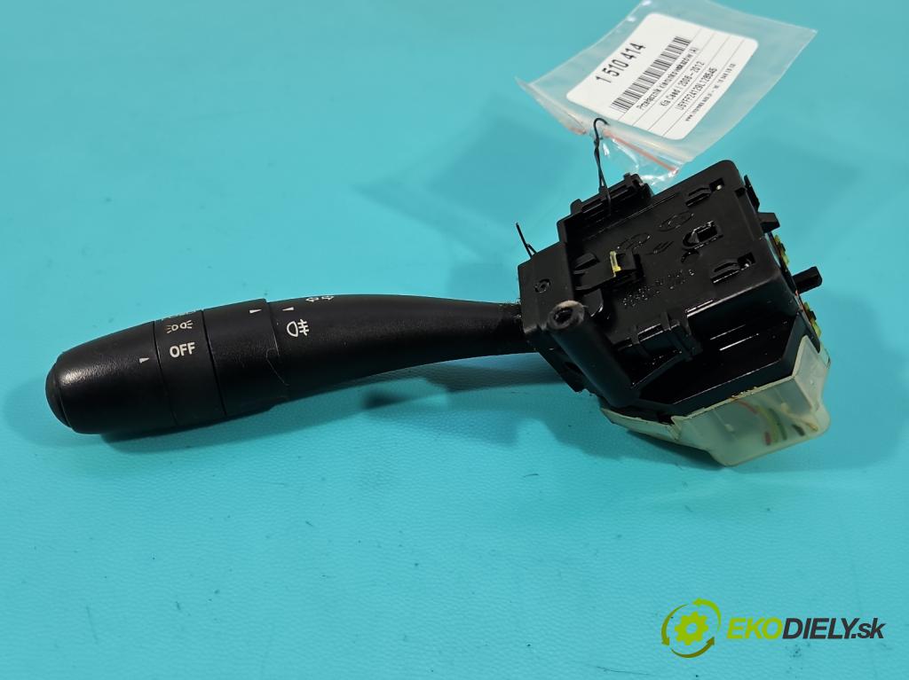 Kia Ceed I 2006-2012 1.4 16V 109 HP manual 80 kW 1396 cm3 5- prepínač smeroviek 93410-1H100 (Prepínacie páčky pod volantom)